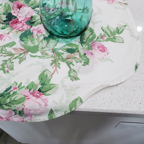 Shabby Chic Spring Summer Cabbage Roses Flowers Cotton Tablecloth 54x112" Oblong - Picture 9 of 15